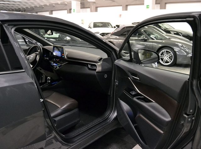 TOYOTA C-HR usata, con Airbag Passeggero