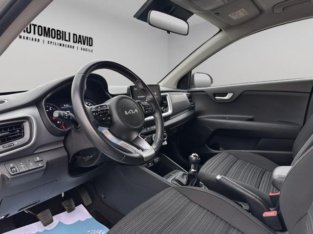 KIA Stonic usata, con Autoradio