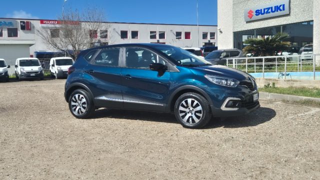RENAULT Captur usata, con Autoradio