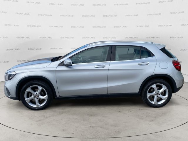 MERCEDES-BENZ GLA 220 usata, con Boardcomputer
