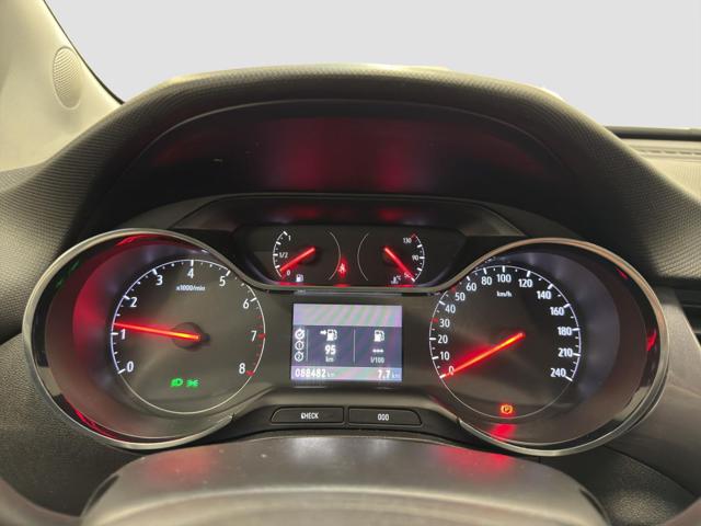OPEL Crossland X usata, con Park Distance Control