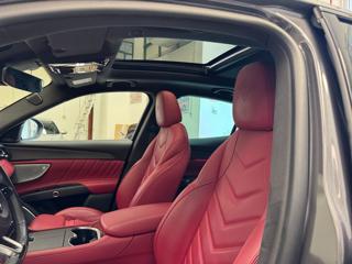 MASERATI Grecale usata, con Boardcomputer