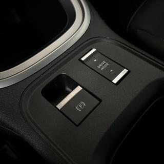 JEEP Avenger usata, con Leve al volante