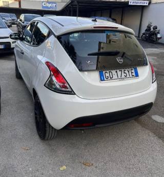 LANCIA Ypsilon usata, con Chiusura centralizzata