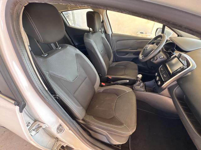 RENAULT Clio usata, con Controllo trazione