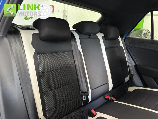 VOLKSWAGEN T-Roc usata, con Controllo automatico clima