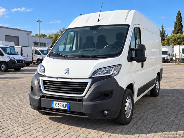 PEUGEOT Boxer usata, con ABS
