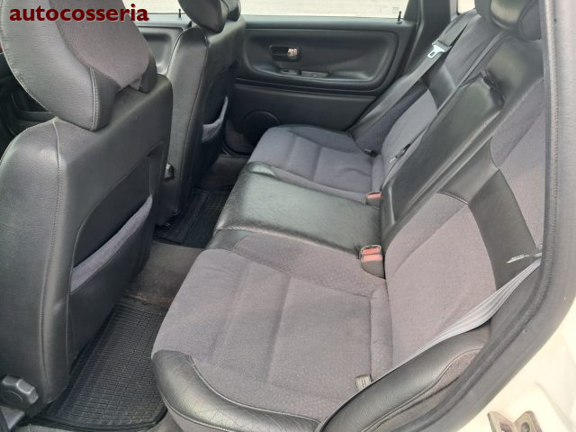 VOLVO V70 usata 8