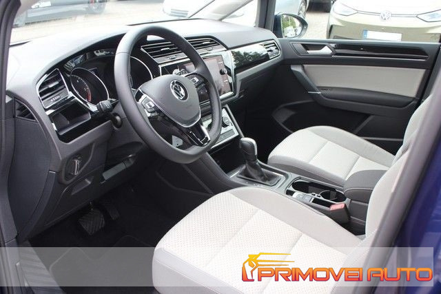 VOLKSWAGEN Touran usata, con Airbag