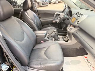 TOYOTA RAV 4 usata, con Portapacchi