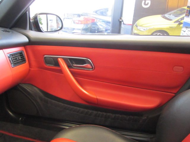 MERCEDES-BENZ SLK 200 usata, con Controllo trazione
