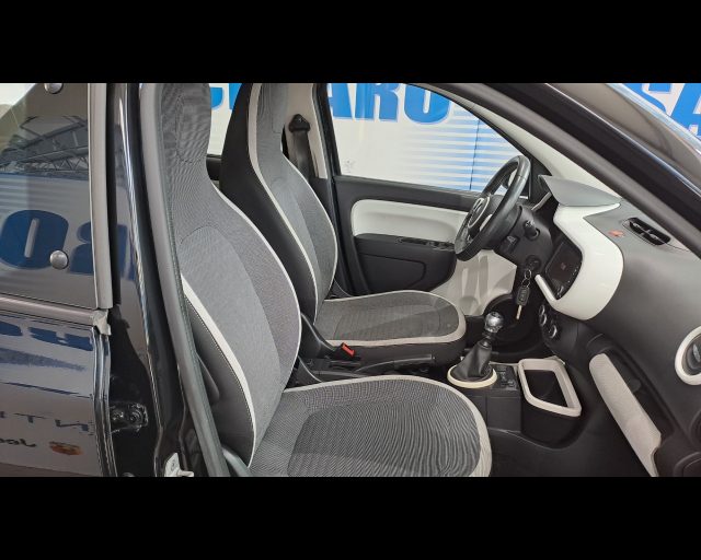RENAULT Twingo usata 24