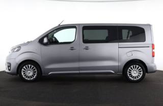 TOYOTA Proace Verso usata, con Autoradio digitale