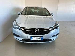 OPEL Astra usata, con Cruise Control