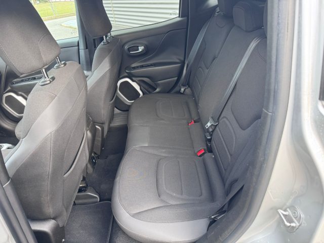 JEEP Renegade usata, con USB