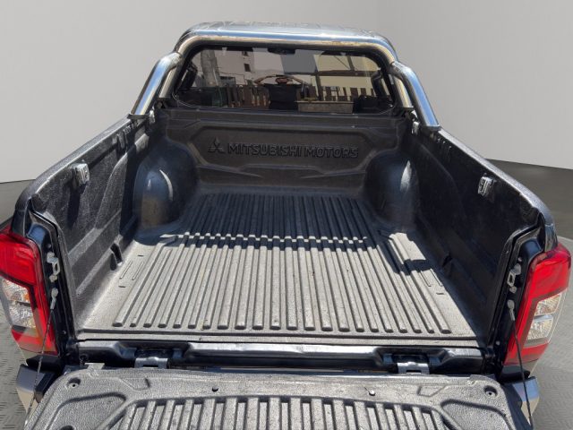 MITSUBISHI L200 usata, con Airbag testa