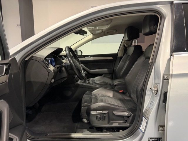 VOLKSWAGEN Passat usata, con Servosterzo