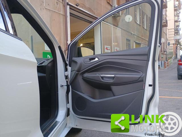 FORD Kuga usata, con Volante in pelle