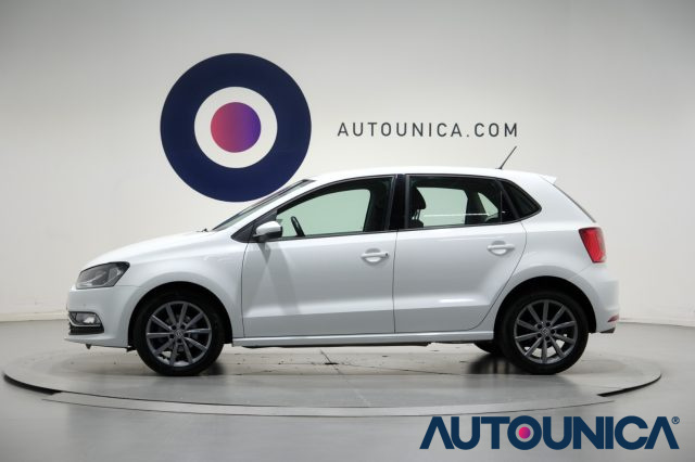 VOLKSWAGEN Polo usata, con USB