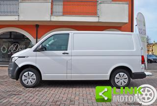 VOLKSWAGEN Transporter usata, con Autoradio
