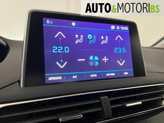 PEUGEOT 5008 usata, con Fendinebbia