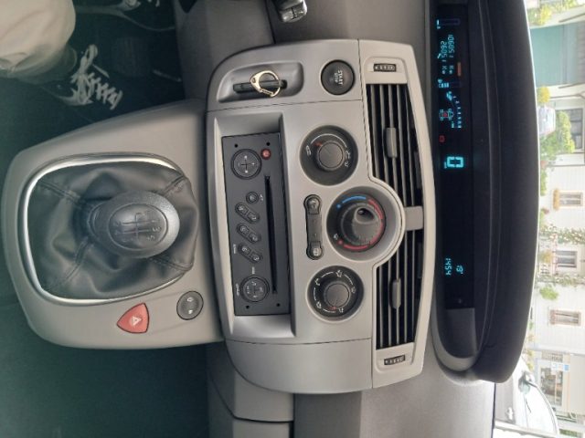 RENAULT Scenic usata, con Specchietti laterali elettrici