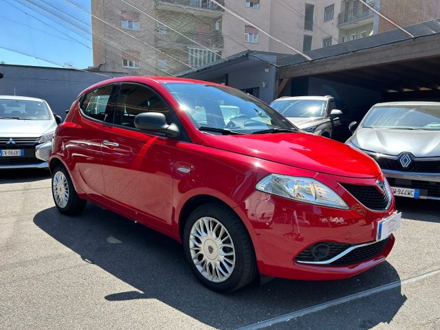 LANCIA Ypsilon usata, con Airbag