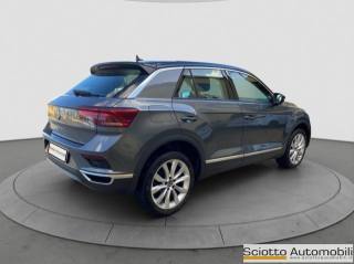 VOLKSWAGEN T-Roc usata, con Autoradio