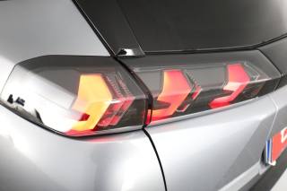 PEUGEOT 2008 usata 9