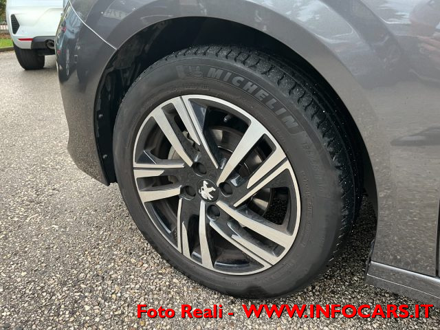 PEUGEOT 208 usata, con Autoradio digitale