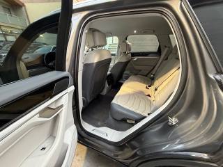 VOLKSWAGEN Touareg usata, con Cruise Control