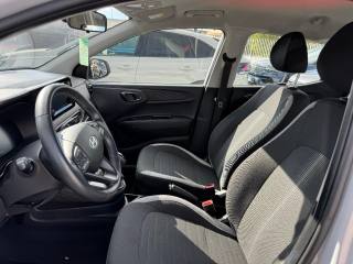 HYUNDAI i10 usata, con Autoradio