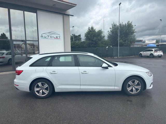 AUDI A4 usata, con Park Distance Control