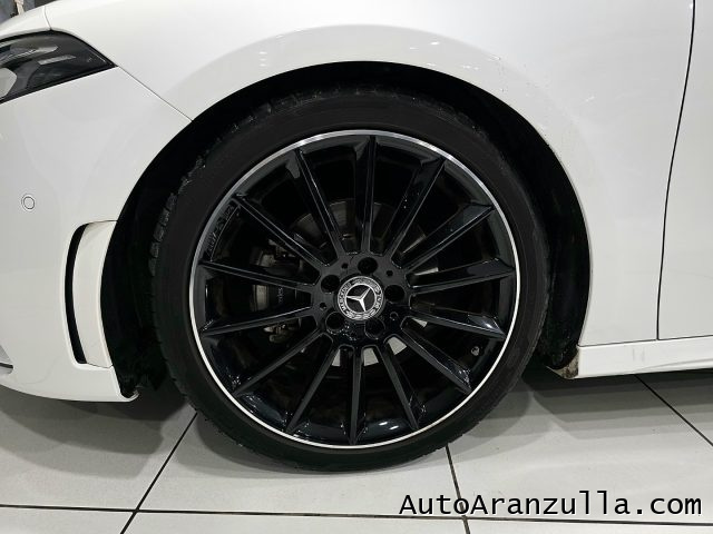 MERCEDES-BENZ A 200 usata, con Sedile posteriore sdoppiato