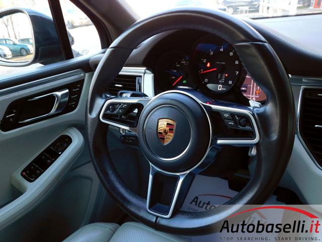 PORSCHE Macan usata, con MP3