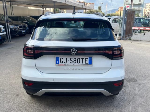 VOLKSWAGEN T-Cross usata, con Autoradio