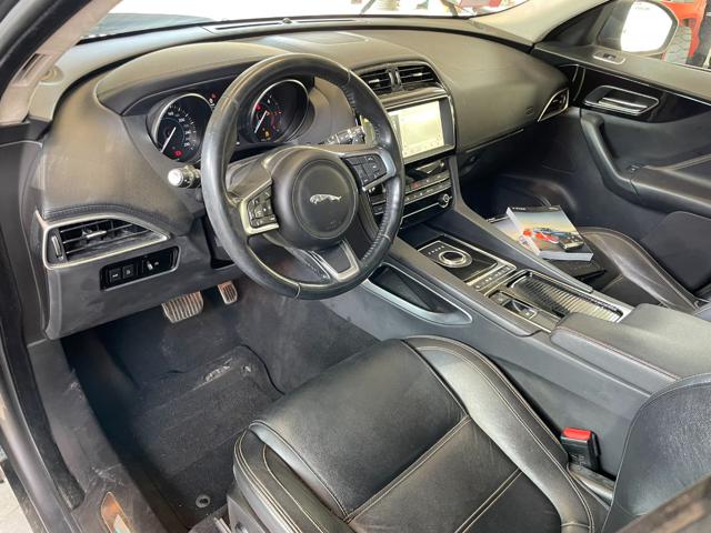 JAGUAR F-Pace usata, con ESP