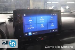 TOYOTA Yaris usata 9