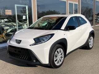 TOYOTA Aygo X usata, con Autoradio