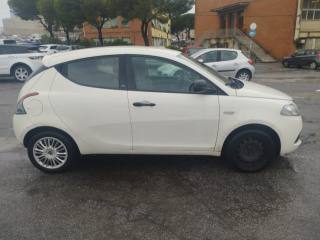 LANCIA Ypsilon usata, con ESP