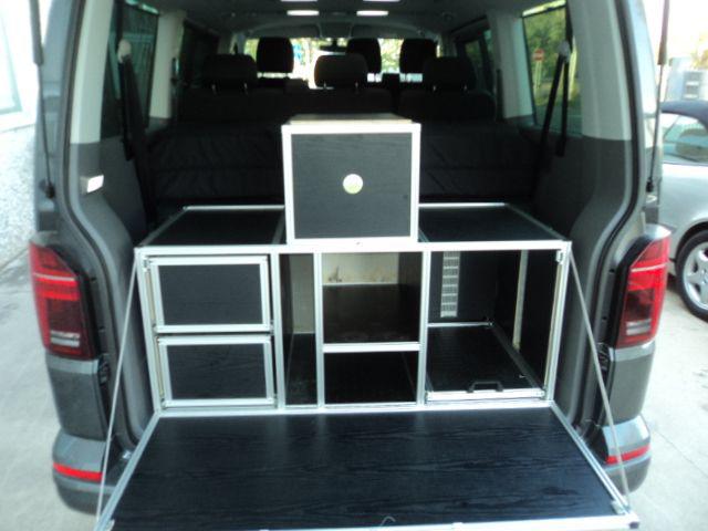 VOLKSWAGEN Caravelle usata, con Boardcomputer