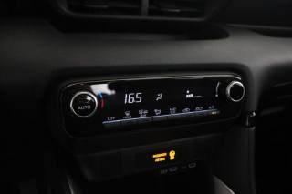 TOYOTA Yaris usata 14