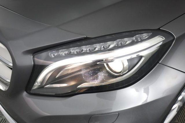 MERCEDES-BENZ CLA usata 8