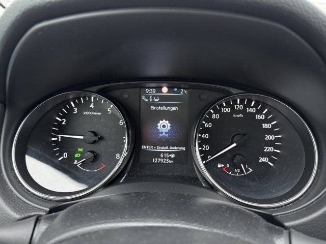 NISSAN Qashqai usata, con Autoradio