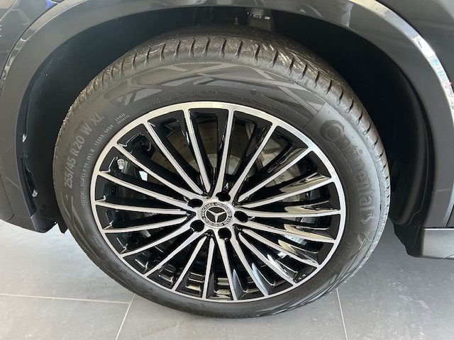 MERCEDES-BENZ GLC 220 usata, con Bracciolo