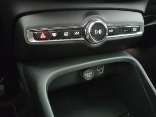 VOLVO XC40 usata, con Touch screen