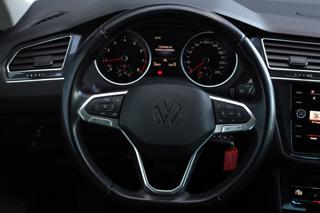 VOLKSWAGEN Tiguan usata, con Sensore di luce