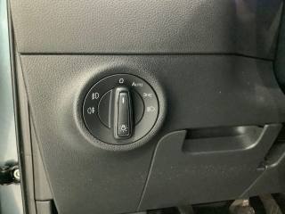 SKODA Karoq usata, con Bracciolo