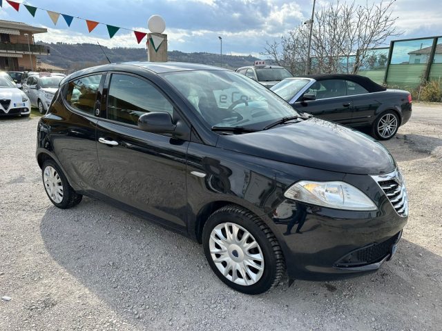LANCIA Ypsilon usata, con ABS