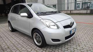 TOYOTA Yaris usata, con Boardcomputer